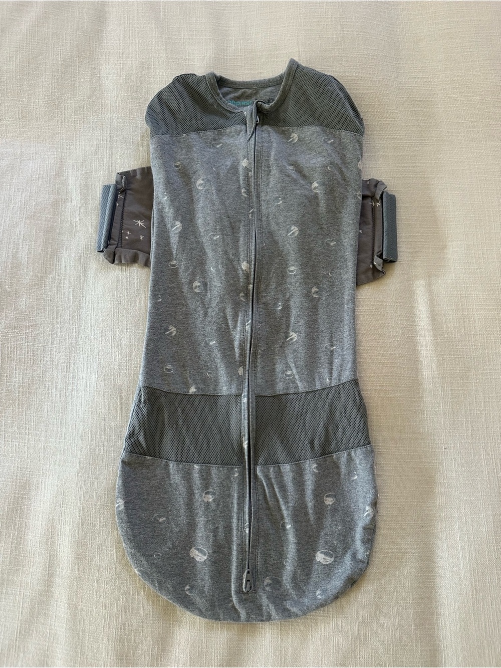 Happiest Baby Organic Cotton SNOO Swaddle in Graphite Planets - L, 18-25lbs